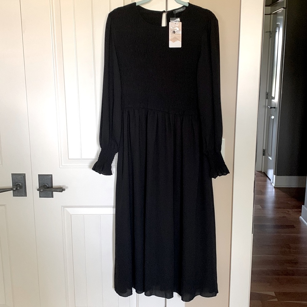 Black long sleeve midi dress with ruffle wrists, XL